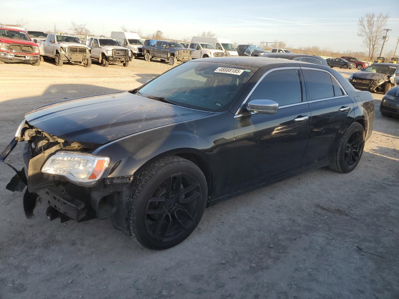 2013 Chrysler 300C Varvatos for Sale in Kansas City, KS - Front End