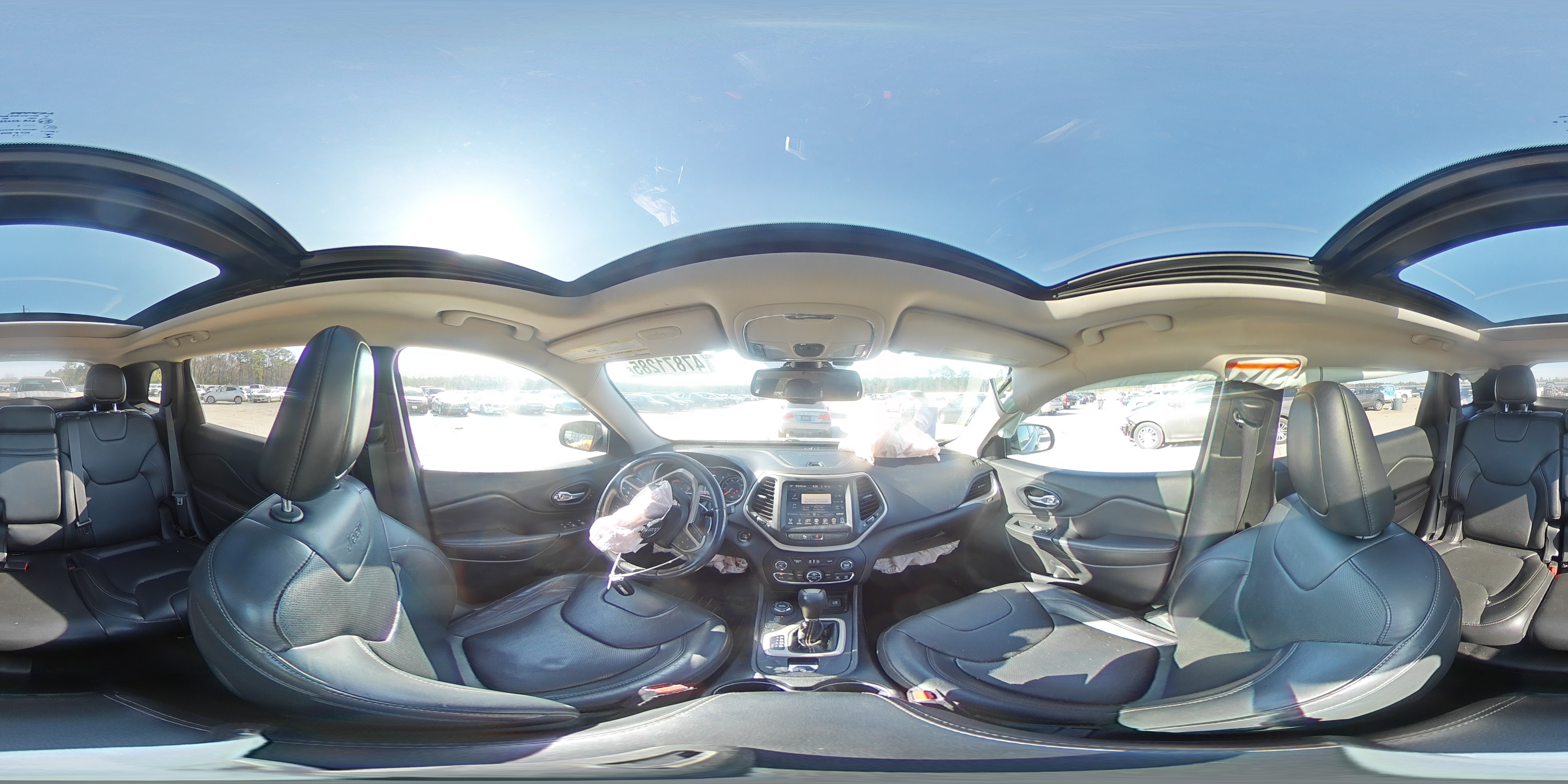 2015 Jeep Grand Cherokee - Image 13