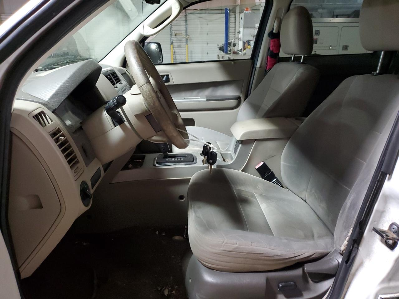 2010 Ford Escape - Image 7