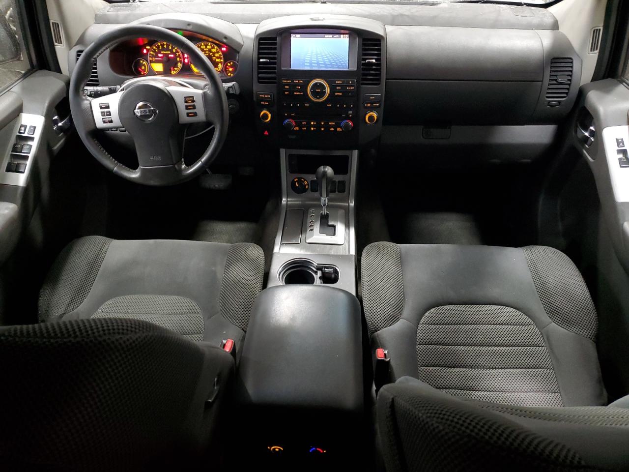 2012 Nissan Pathfinder - Image 8