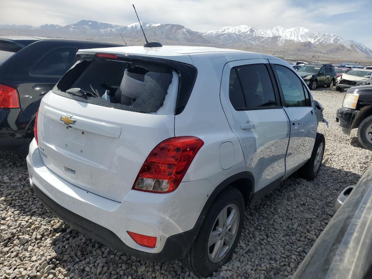 2020 Chevrolet Trax - Image 3