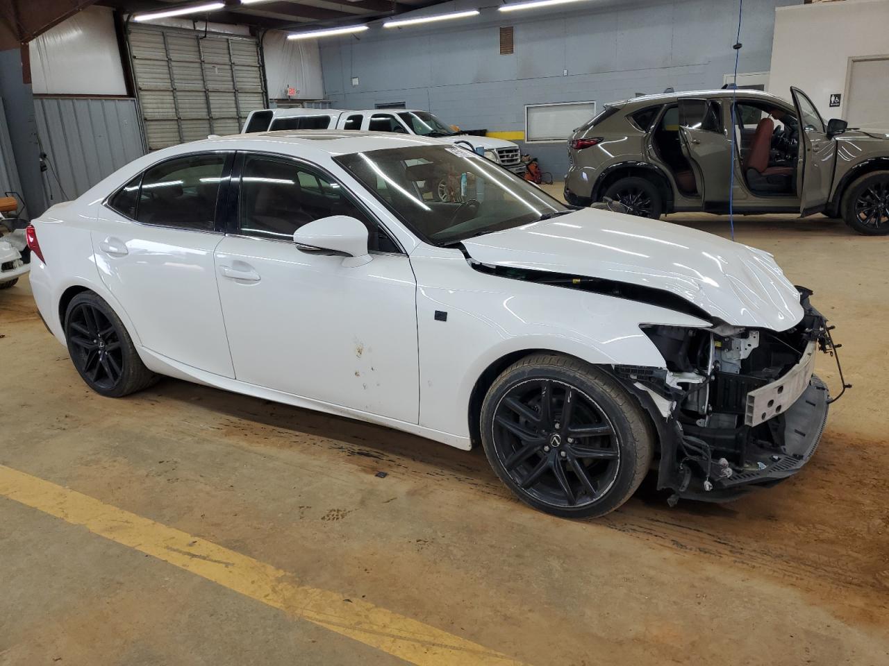 2014 Lexus IS - Image 4