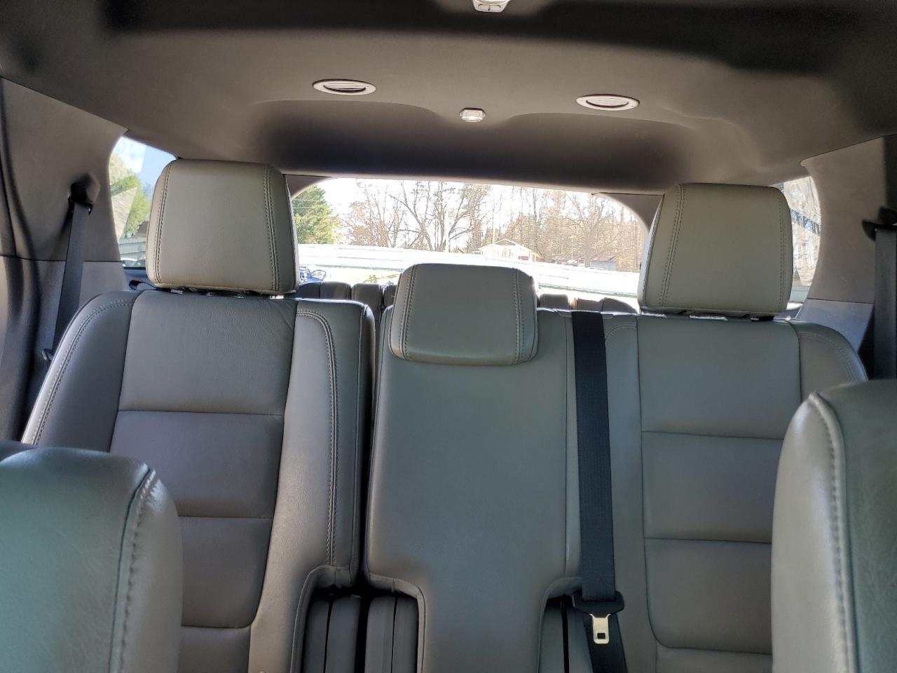 2012 Ford Explorer - Image 10