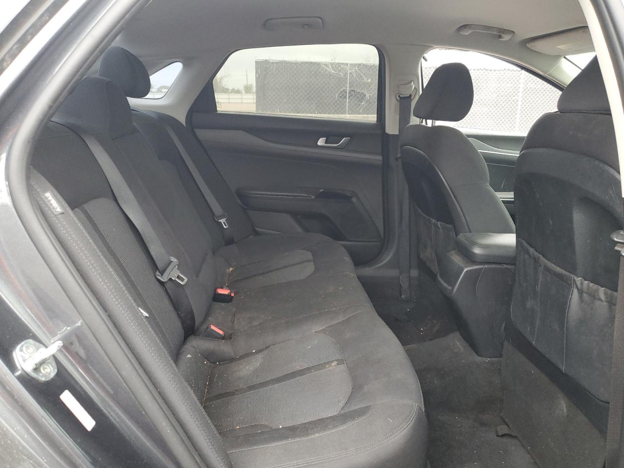 2021 Kia K5 - Image 10