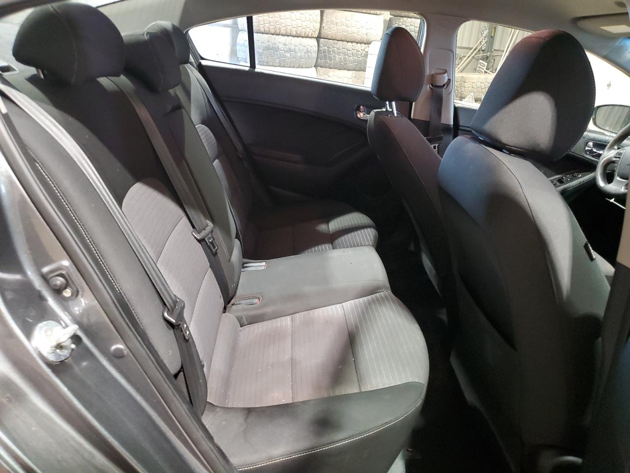 2016 Kia Forte - Image 10