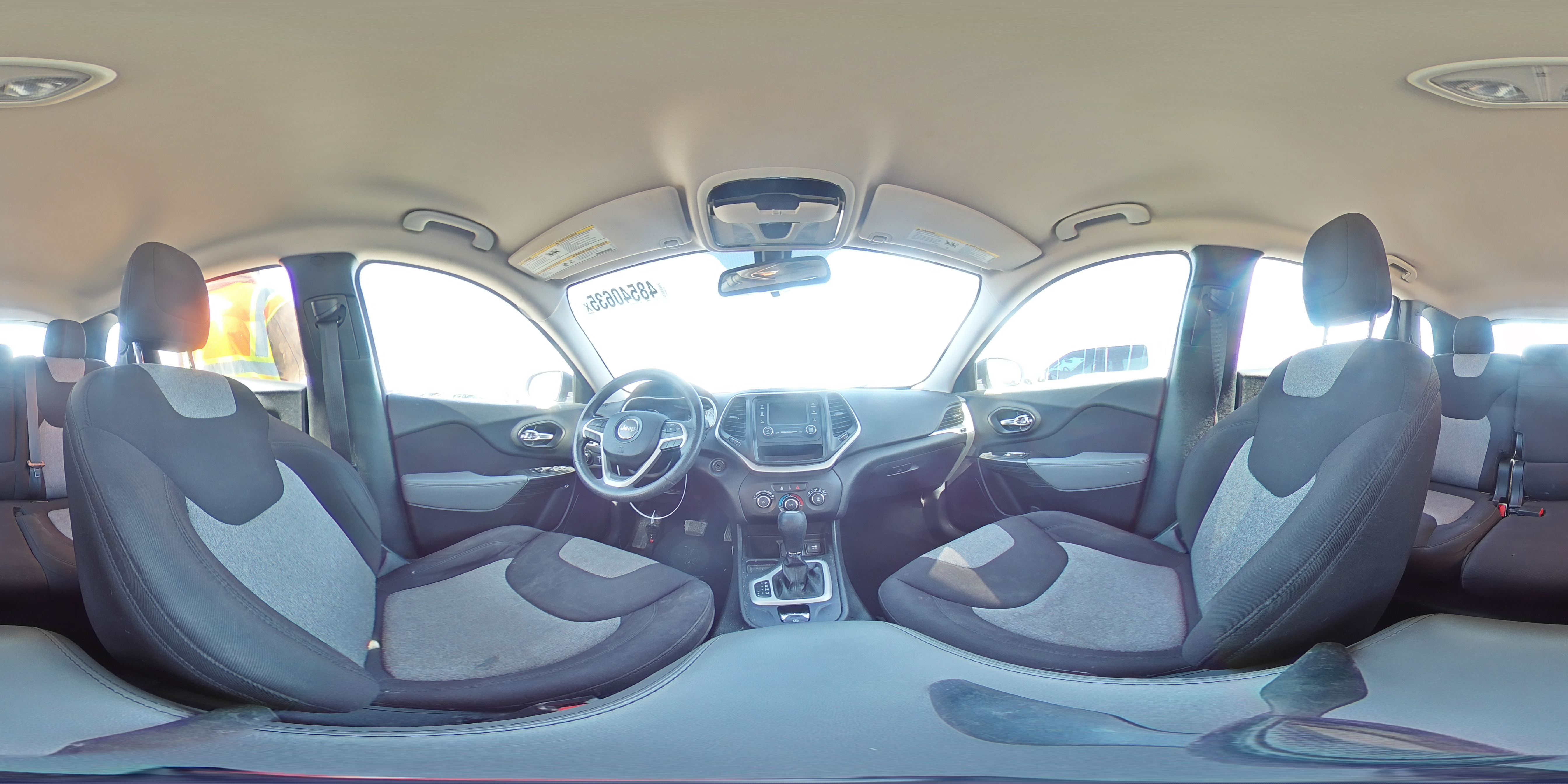2014 Jeep Grand Cherokee - Image 15