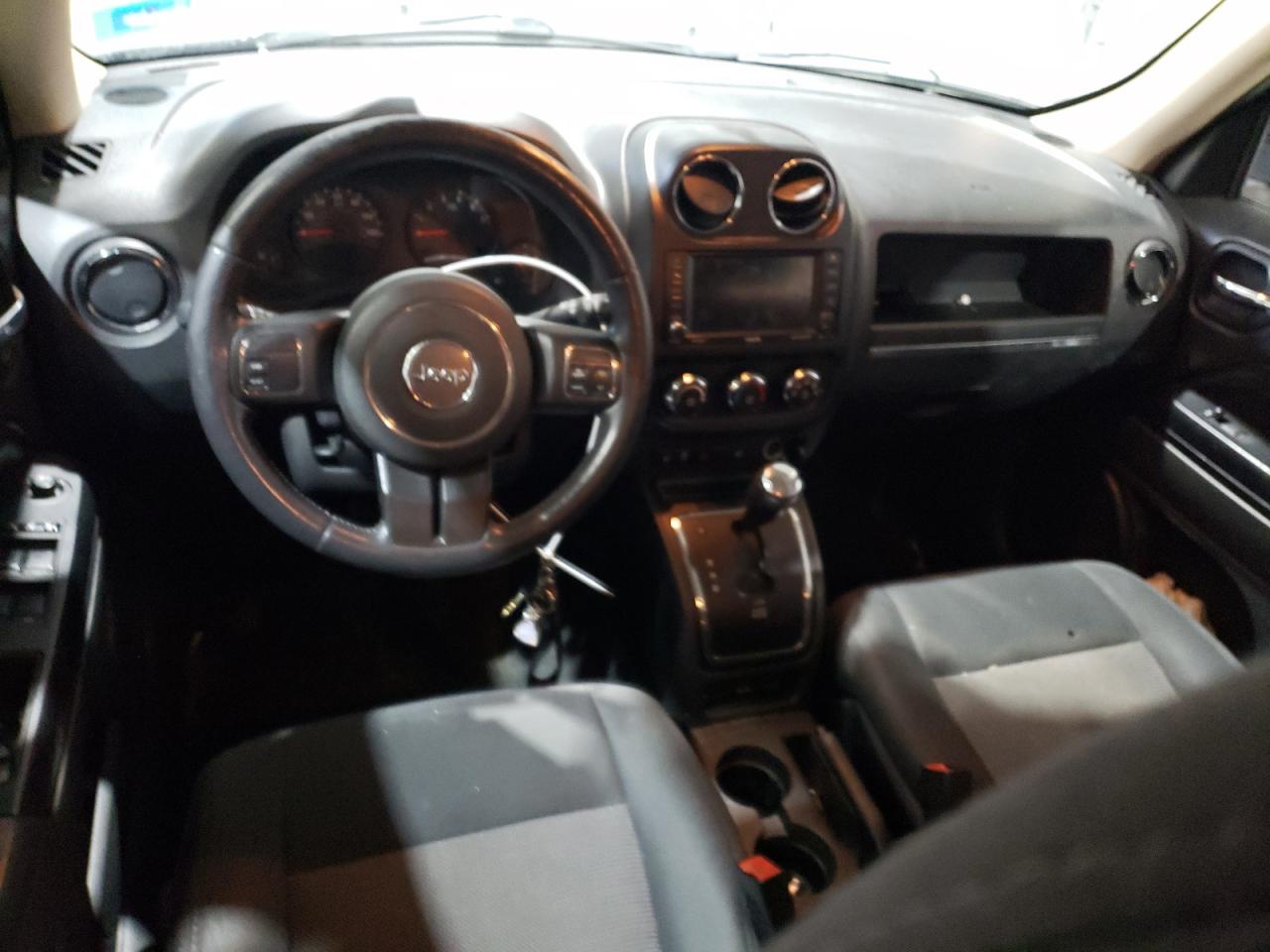 2012 Jeep Liberty (Patriot) - Image 8