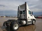 2016 Freightliner Cascadia 125 Semi Truck en Venta en Eldridge, IA - Minor Dent/Scratches