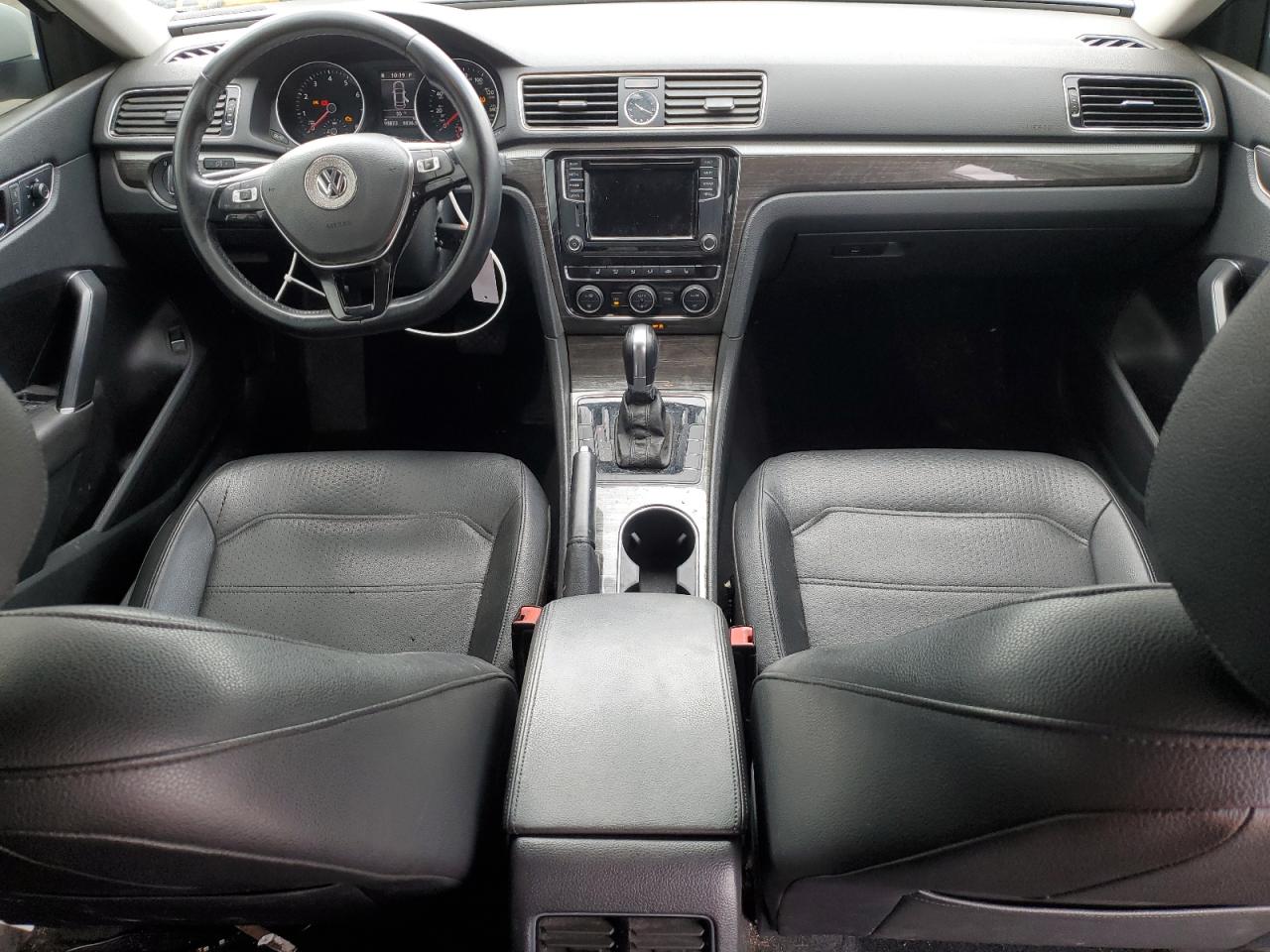 2016 Volkswagen Passat - Image 8