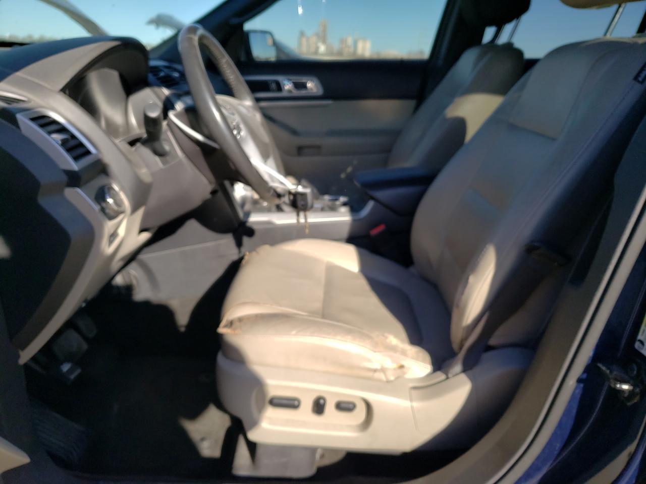 2012 Ford Explorer - Image 7
