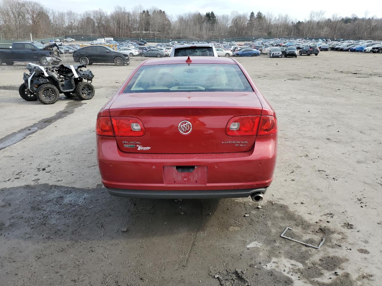 2011 Buick Lucerne - Image 6