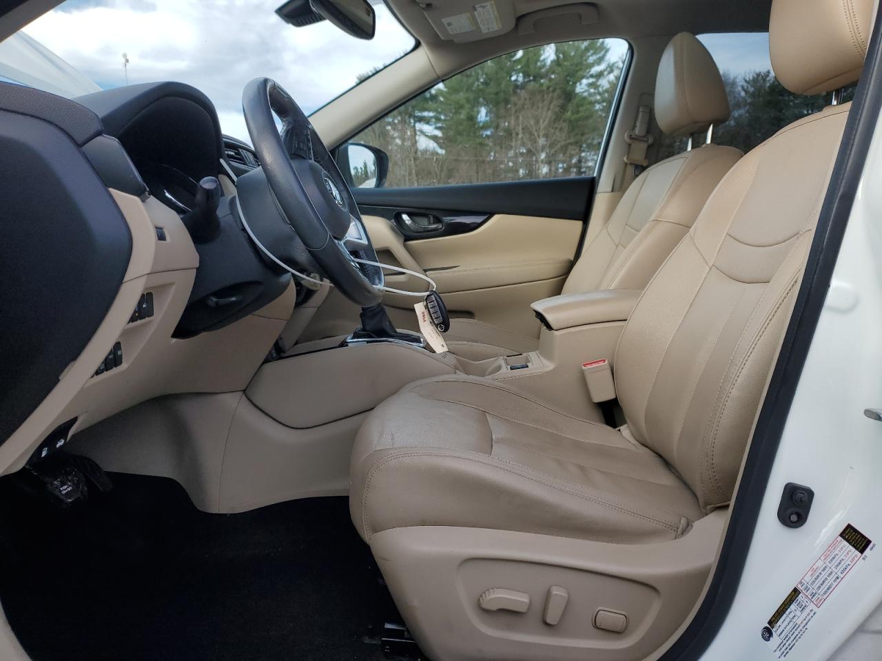 5N1AT2MV4HC871700 NISSAN ROGUE 2017