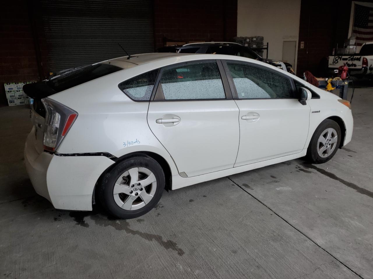2011 Toyota Prius - Image 3