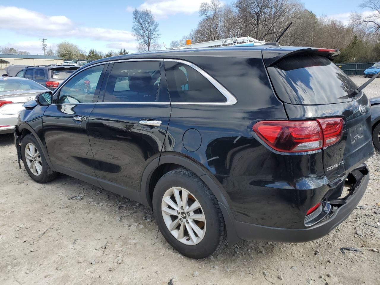2019 Kia Sorento - Image 2