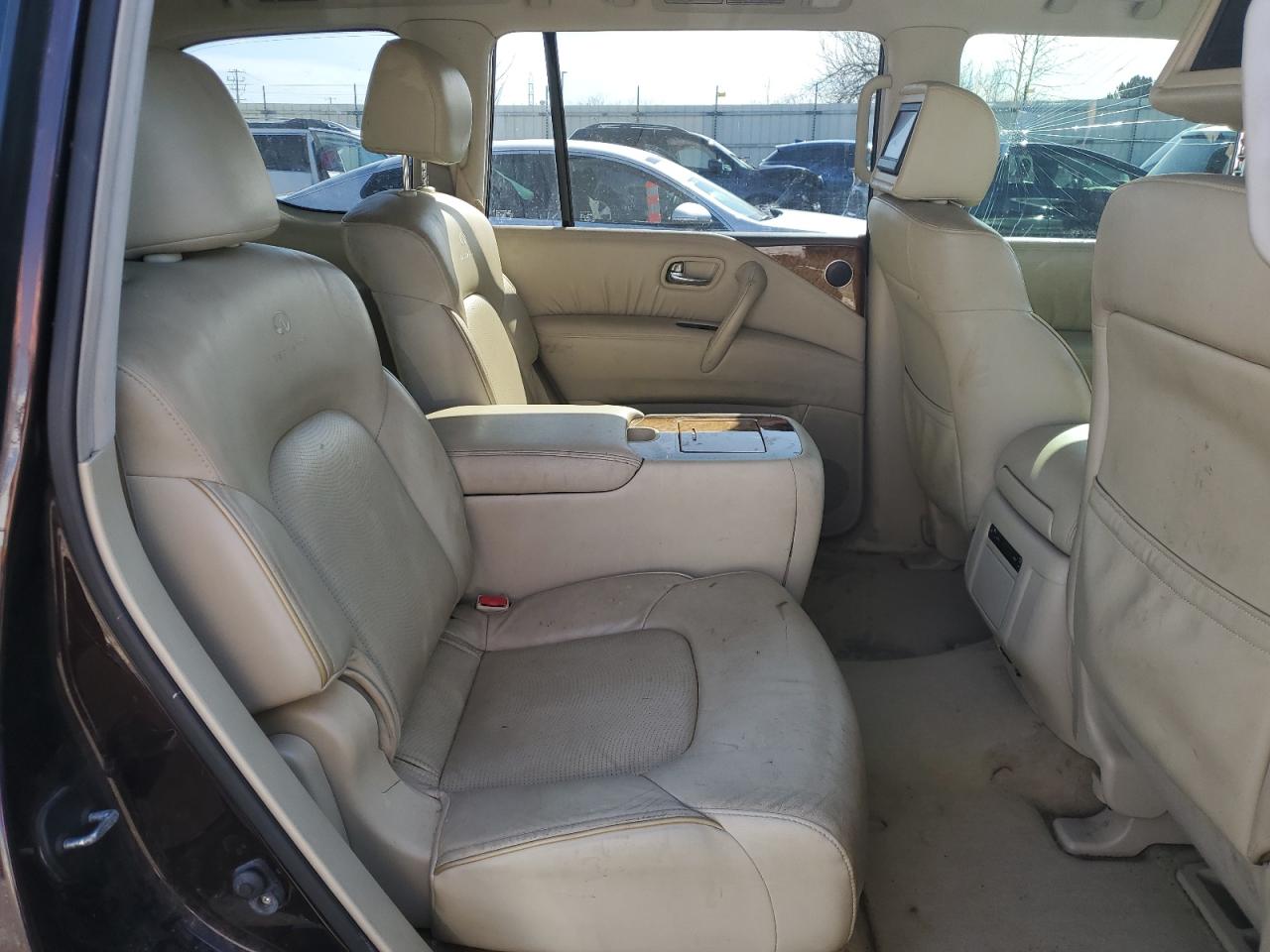2011 Infiniti QX56 - Image 11