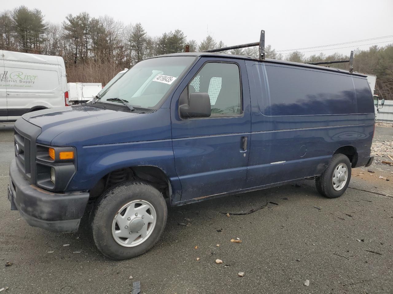 2008 Ford Econoline E150 Van იყიდება Exeter-ში, RI - Side