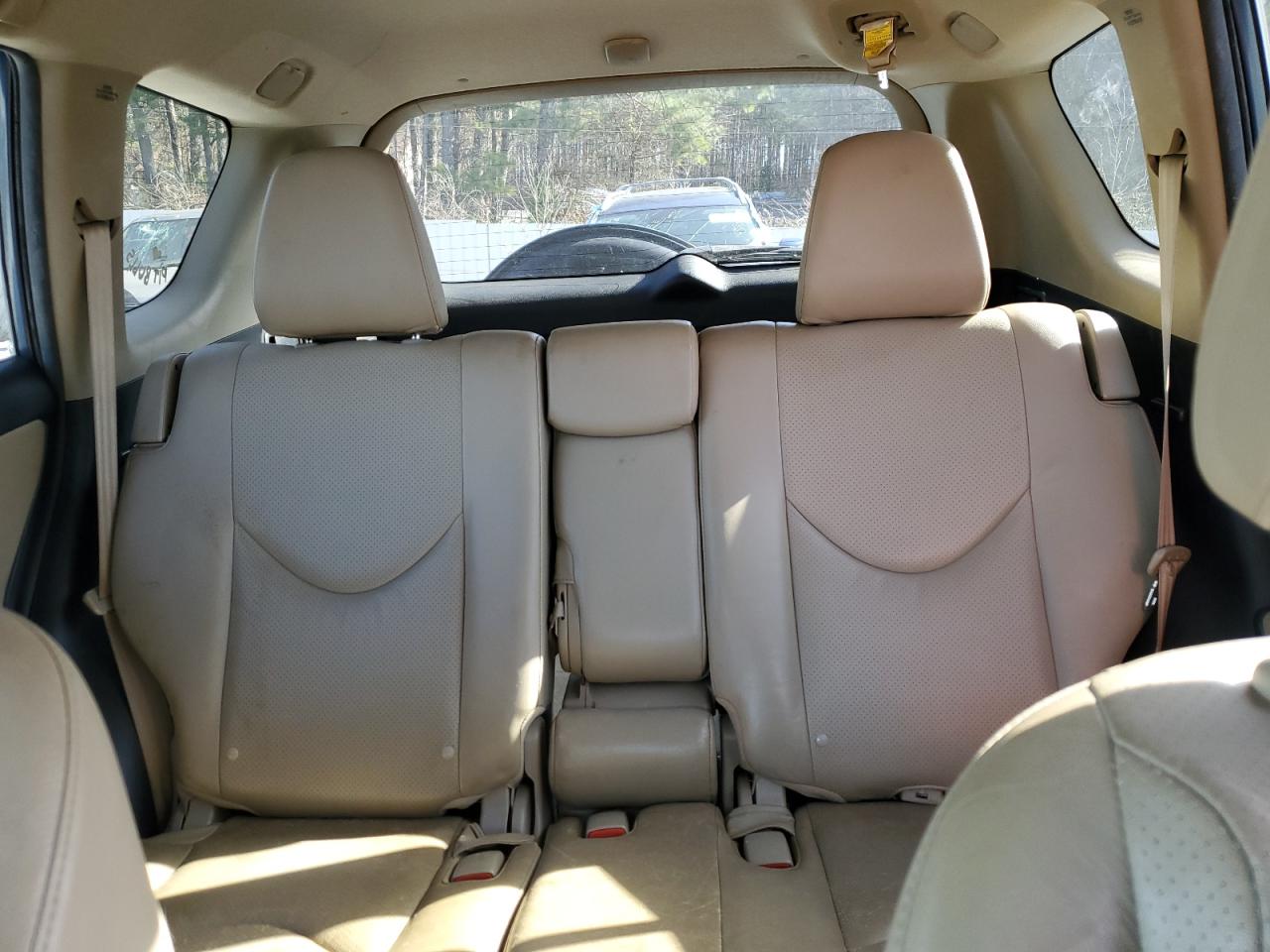 2012 Toyota RAV 4 - Image 10