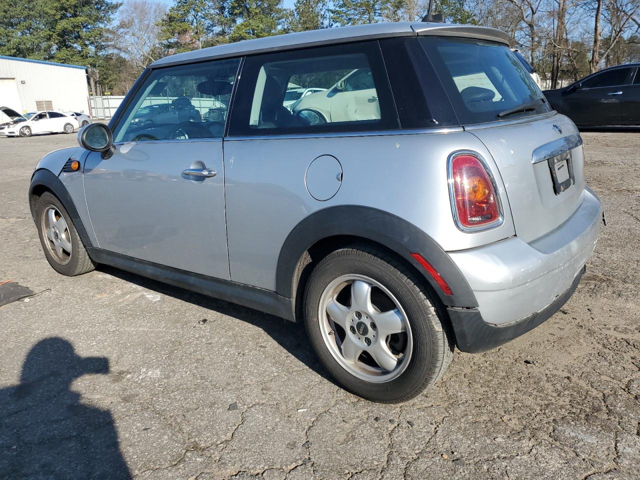 2010 MINI Cooper - Image 2