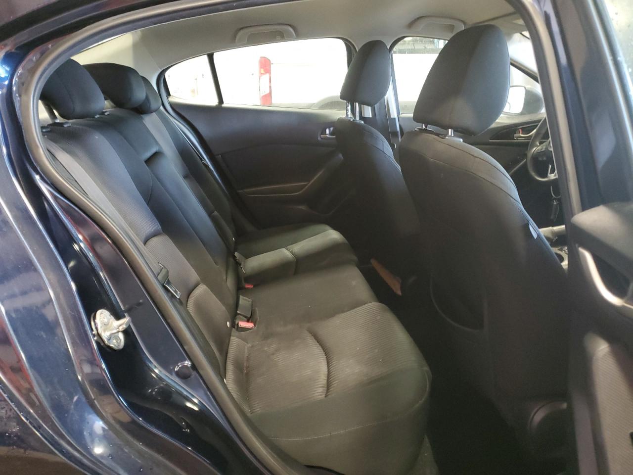 2016 Mazda 3 - Image 10