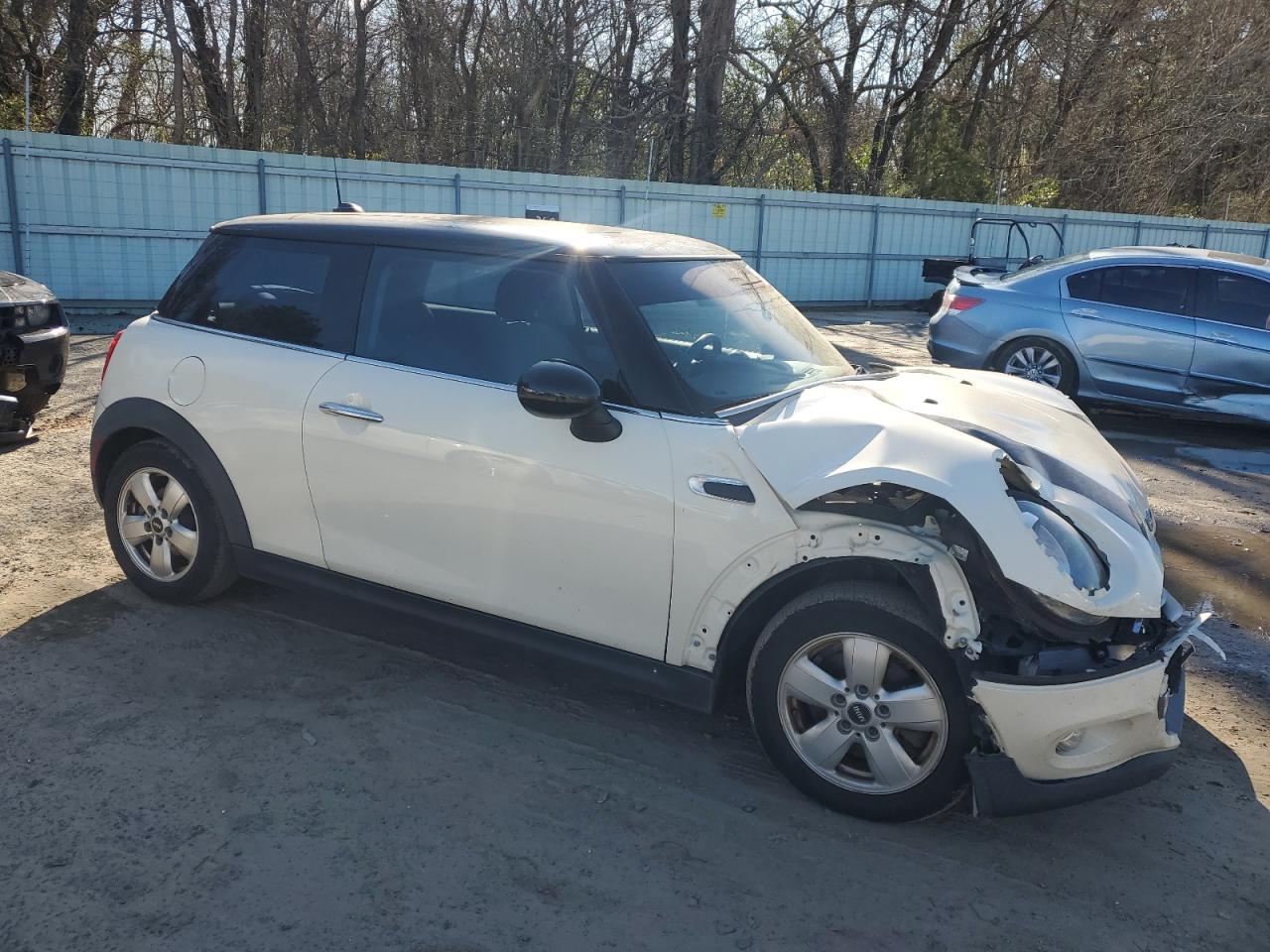 2015 MINI Cooper - Image 4