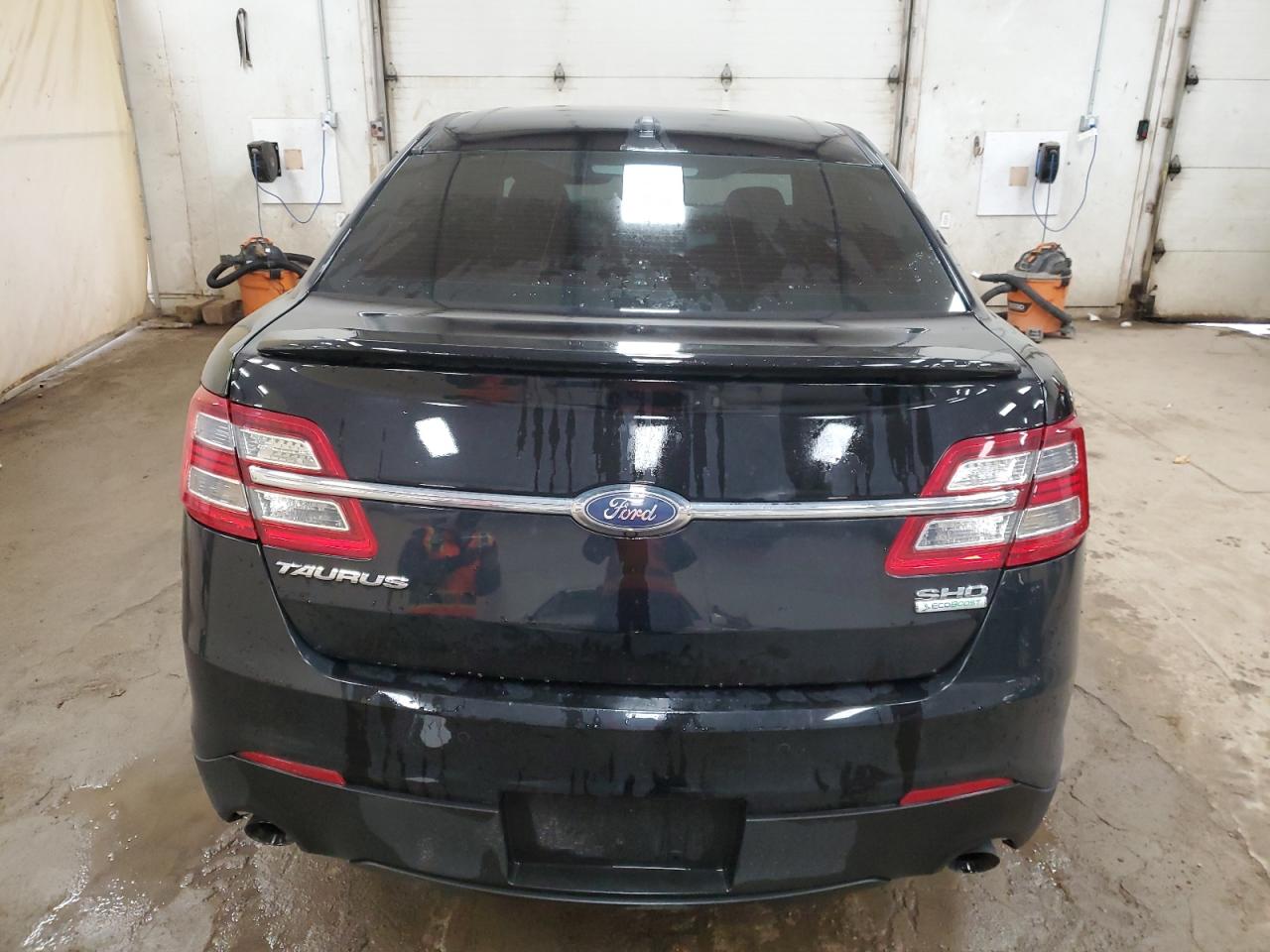 1FAHP2KT5JG105519 FORD TAURUS 2018