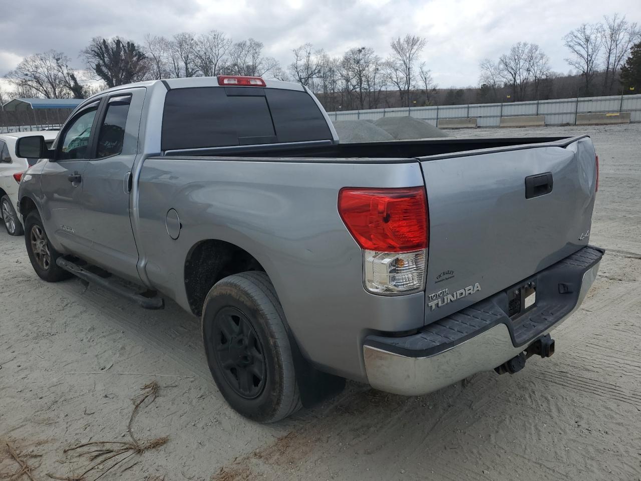 2013 Toyota Tundra - Image 2