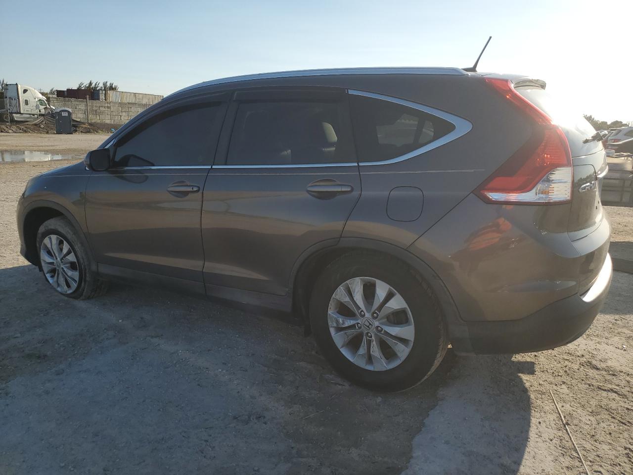 2014 Honda CR-V - Image 2