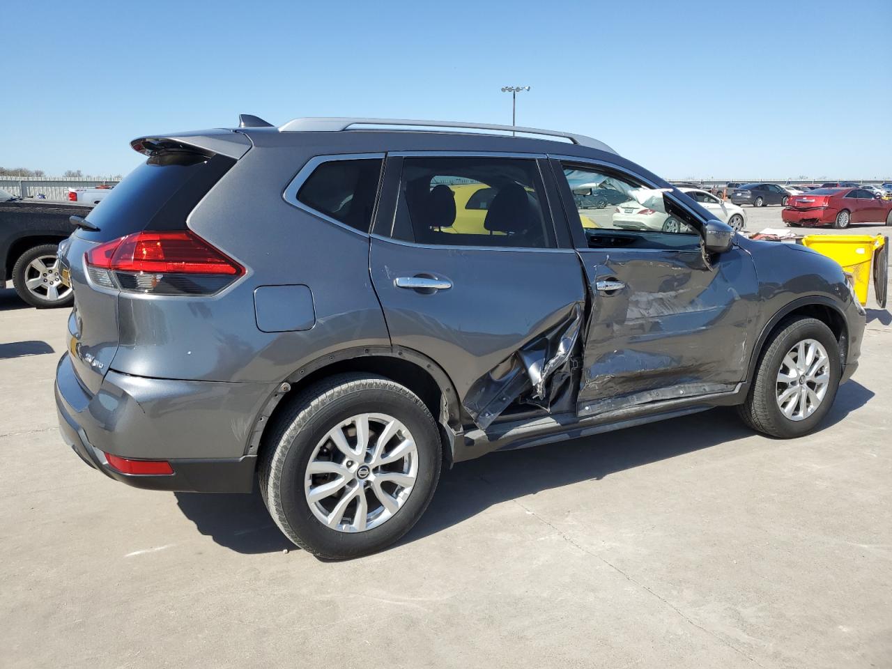JN8AT2MV7HW257778 NISSAN ROGUE 2017