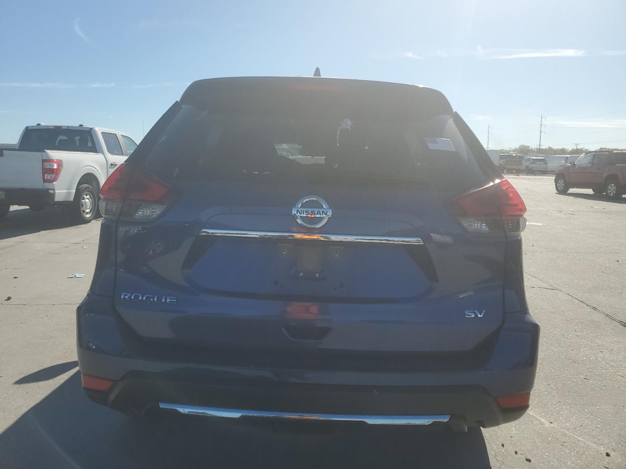 JN8AT2MT9HW143165 NISSAN ROGUE 2017