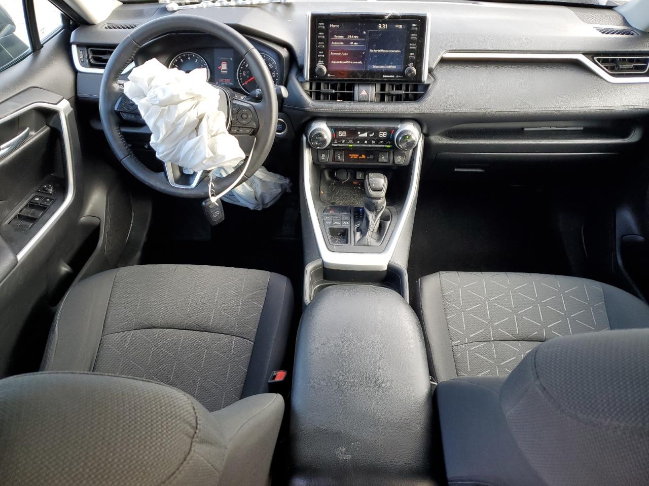 2021 Toyota RAV 4 - Image 8