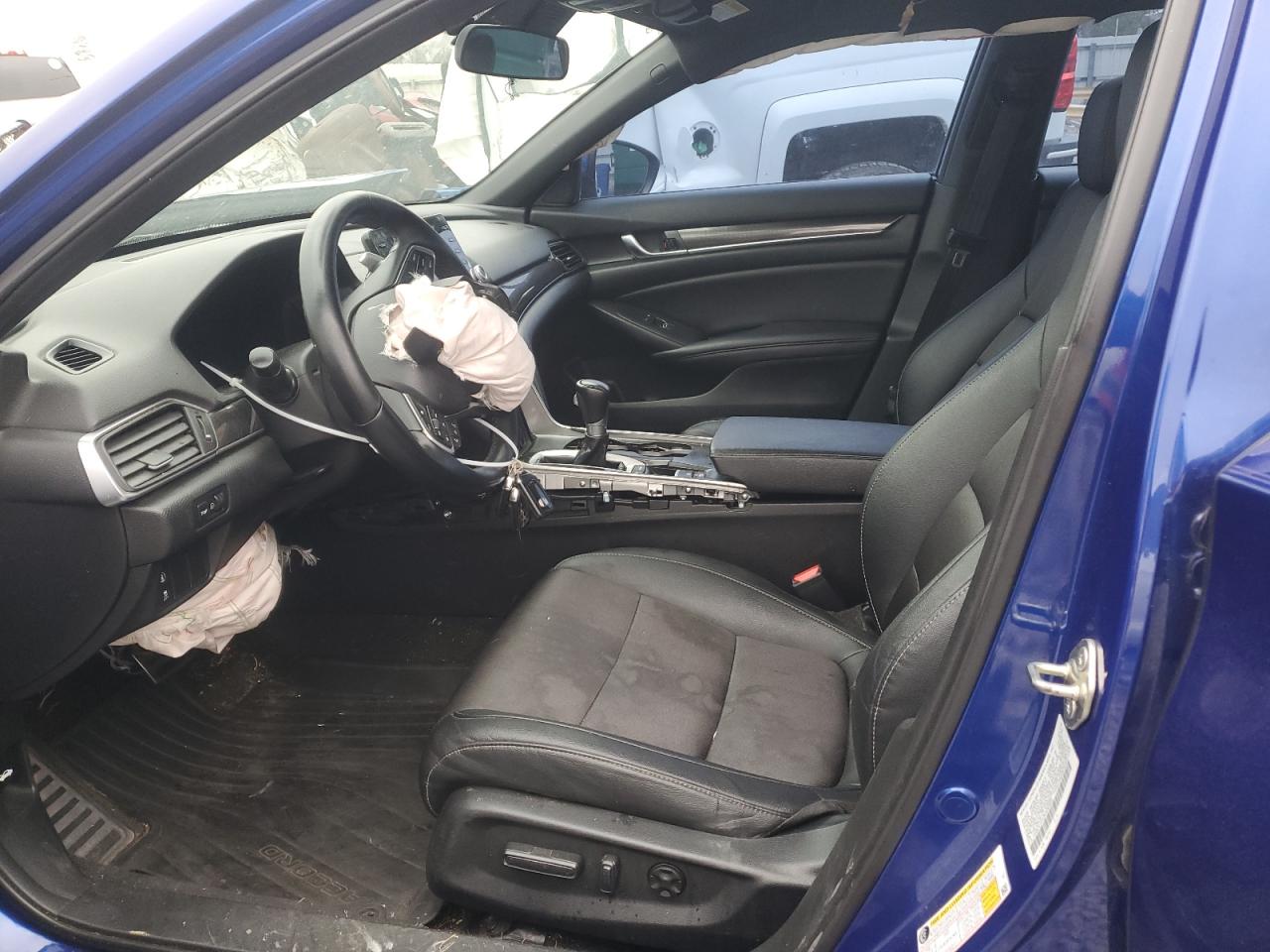 1HGCV1F37KA043853 HONDA ACCORD 2019