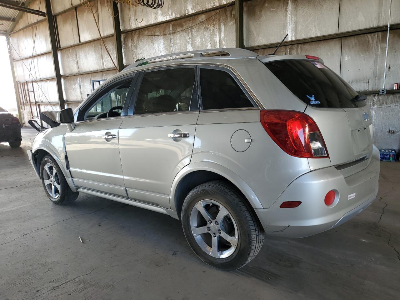 2014 Chevrolet Captiva - Image 2