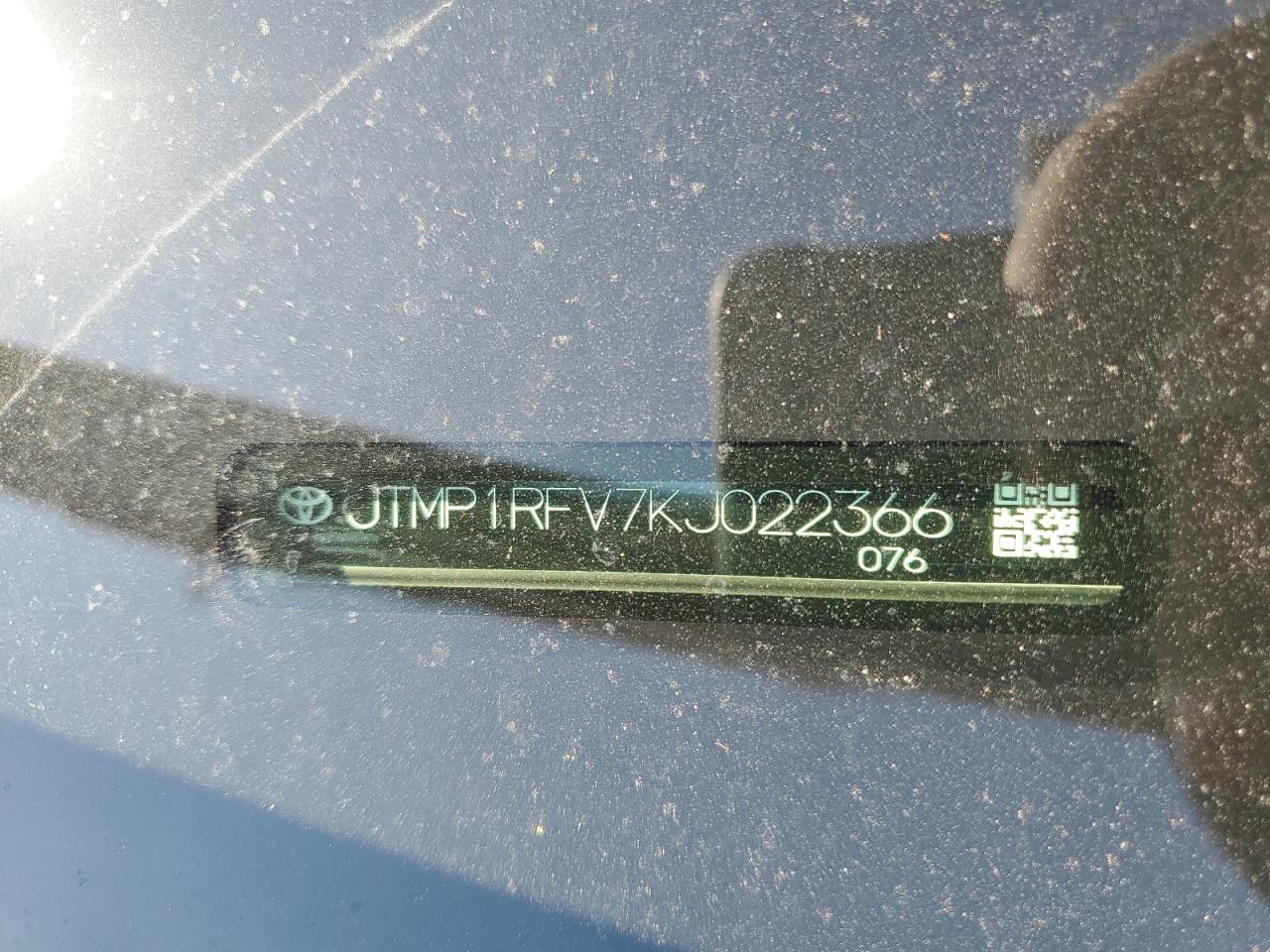 2019 Toyota RAV 4 - Image 13