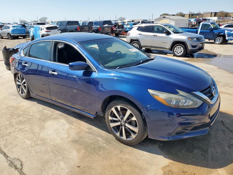  NISSAN ALTIMA 2017 Granatowy