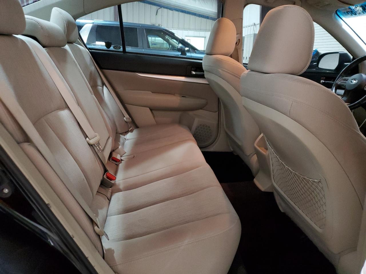2014 Subaru Legacy - Image 10