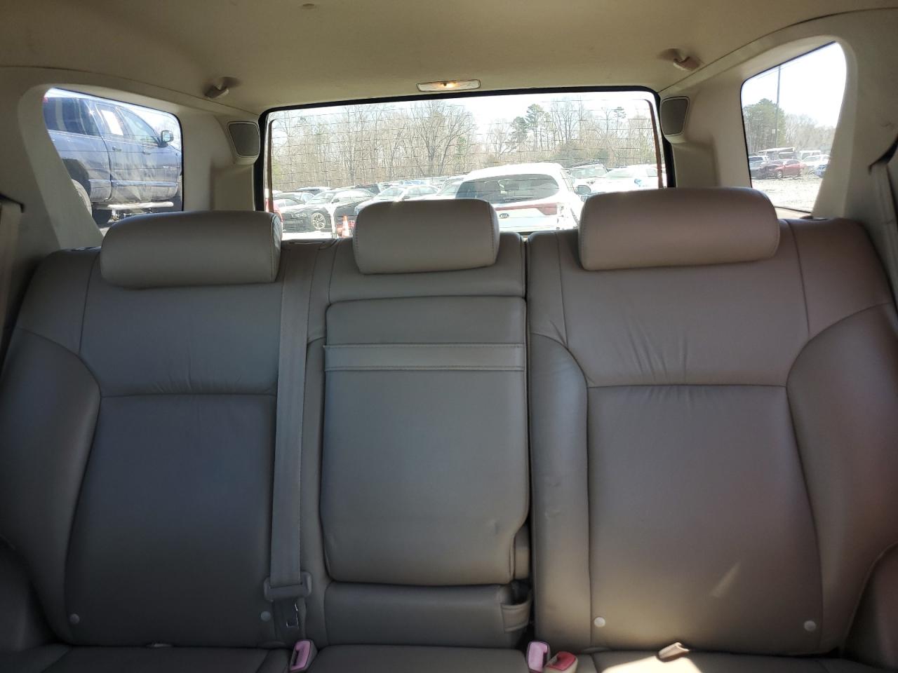 2005 Toyota 4Runner - Image 10