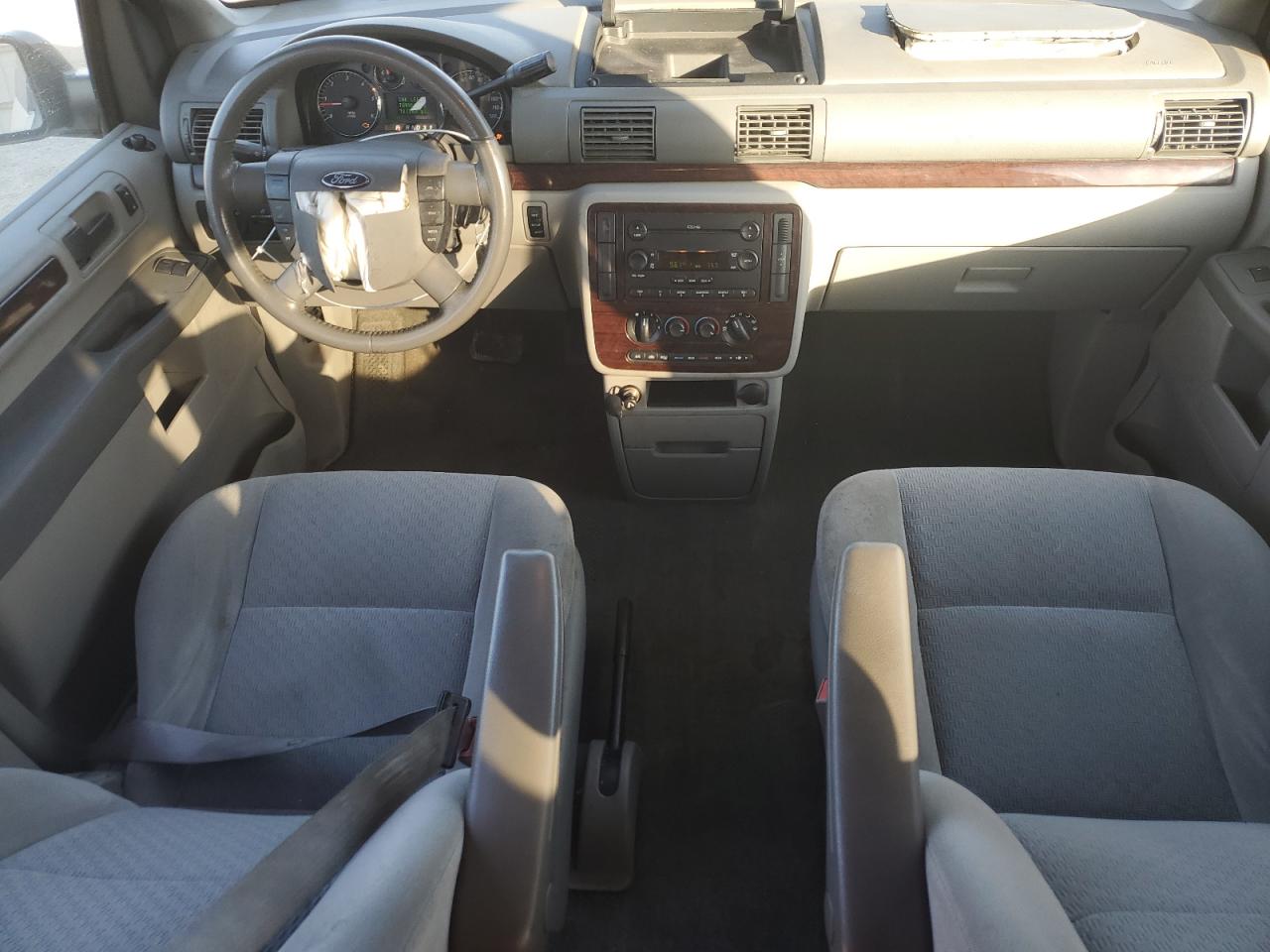 2006 Ford Freestar - Image 8