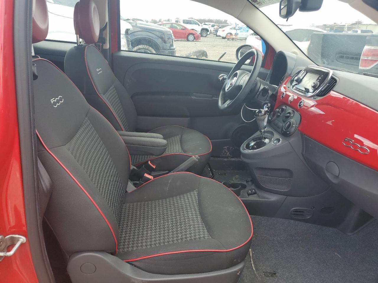 2017 Fiat 500 - Image 10