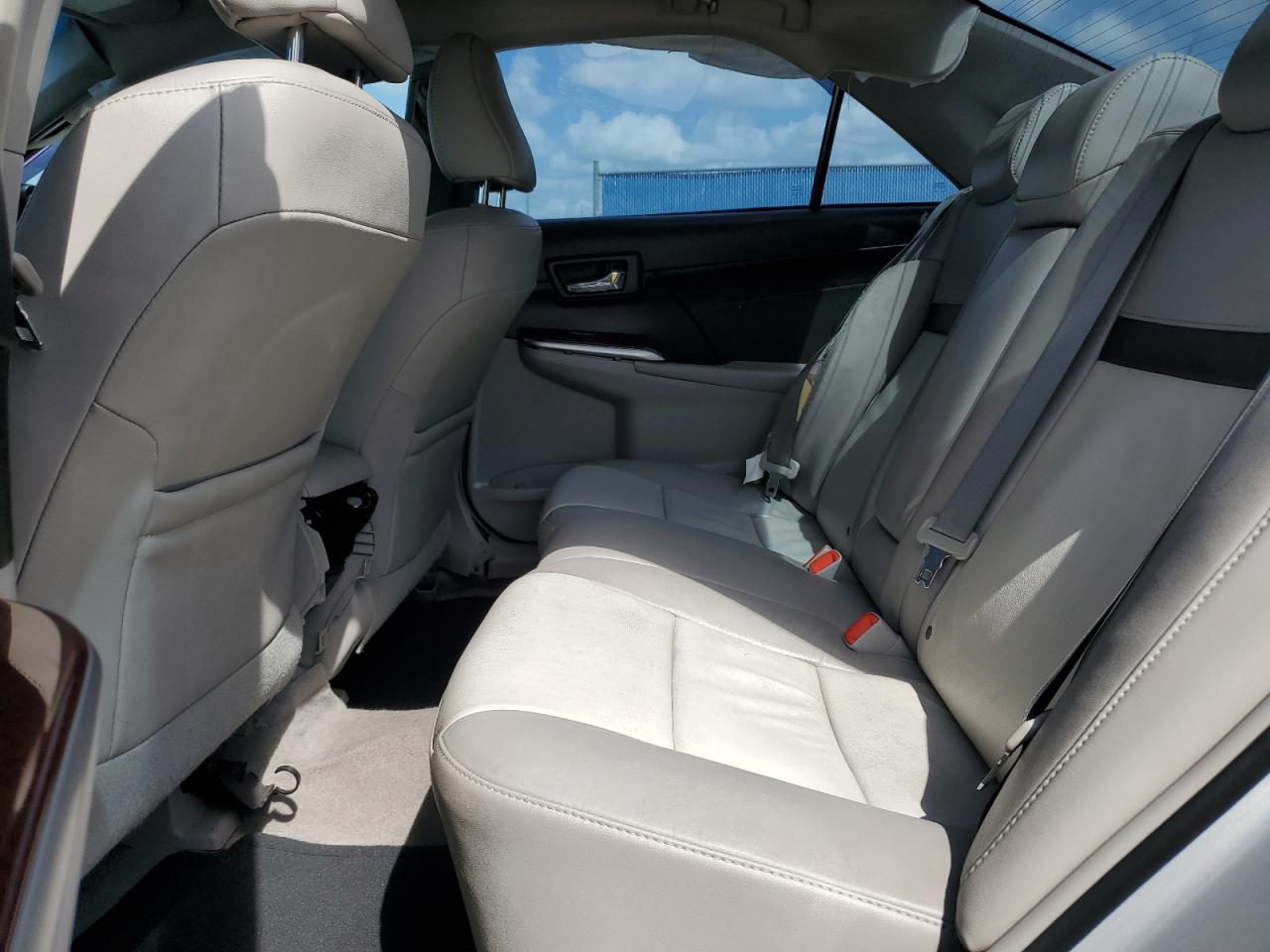 2014 Toyota Camry - Image 10