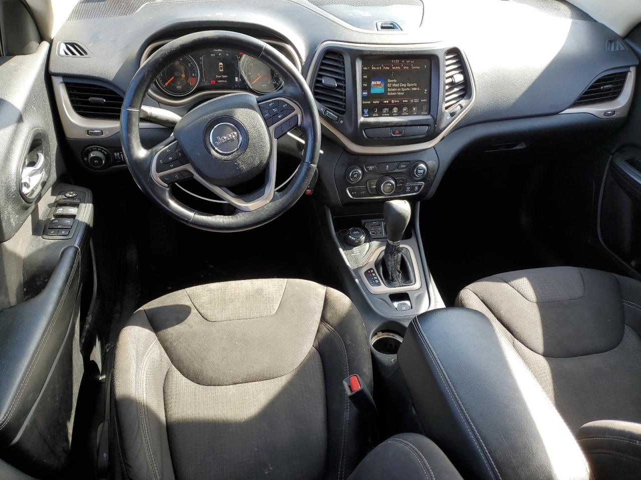 2015 Jeep Grand Cherokee - Image 8
