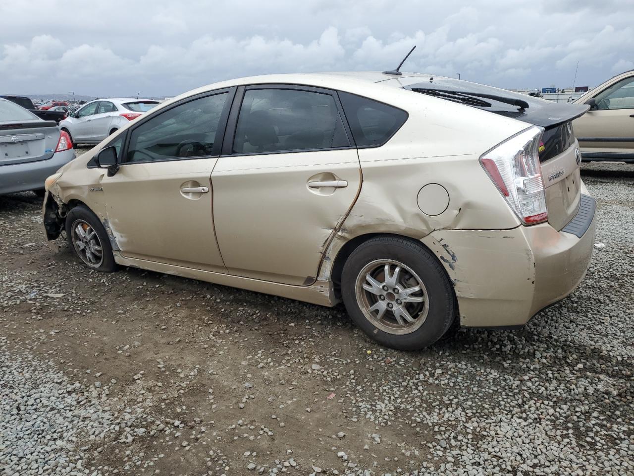 2011 Toyota Prius - Image 2