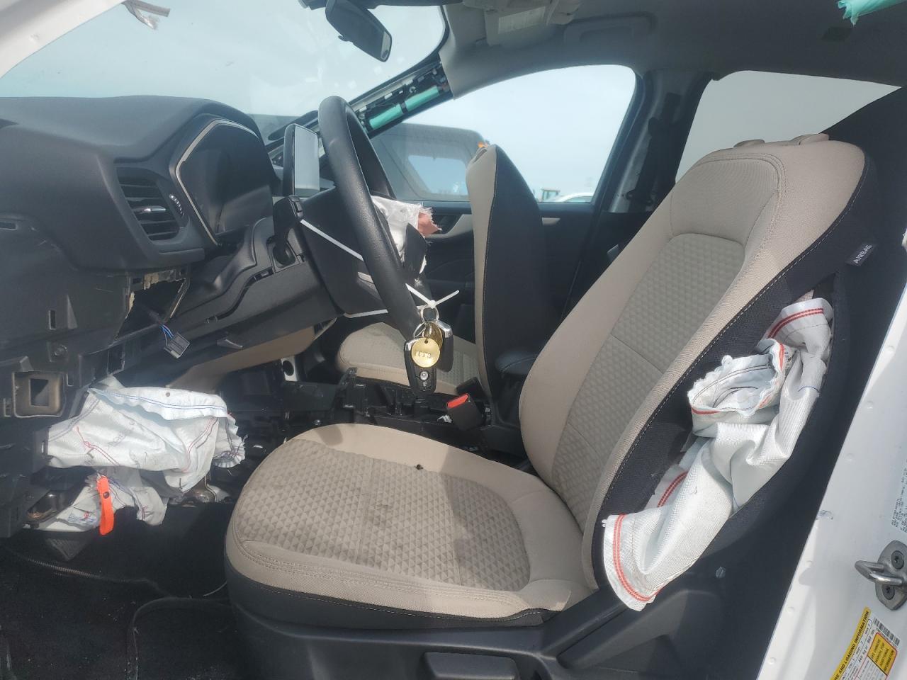 2022 Ford Escape Se VIN: 1FMCU9G62NUA17572 Lot: 49867825