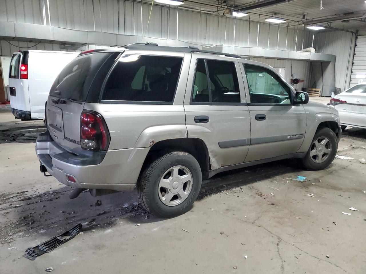 2003 Chevrolet TrailBlazer - Image 3
