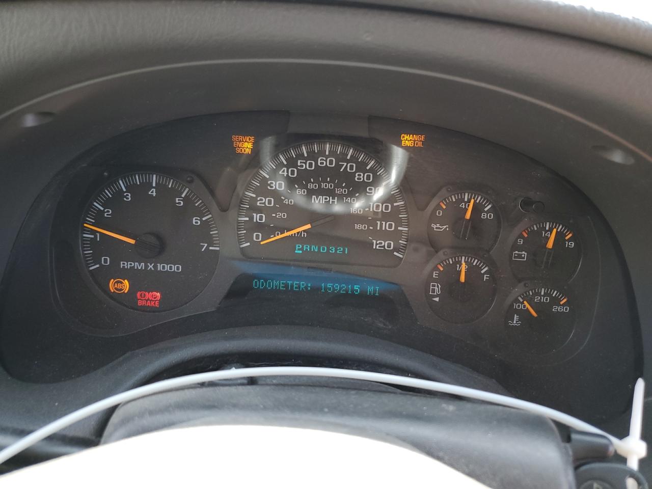2004 Chevrolet TrailBlazer - Image 9