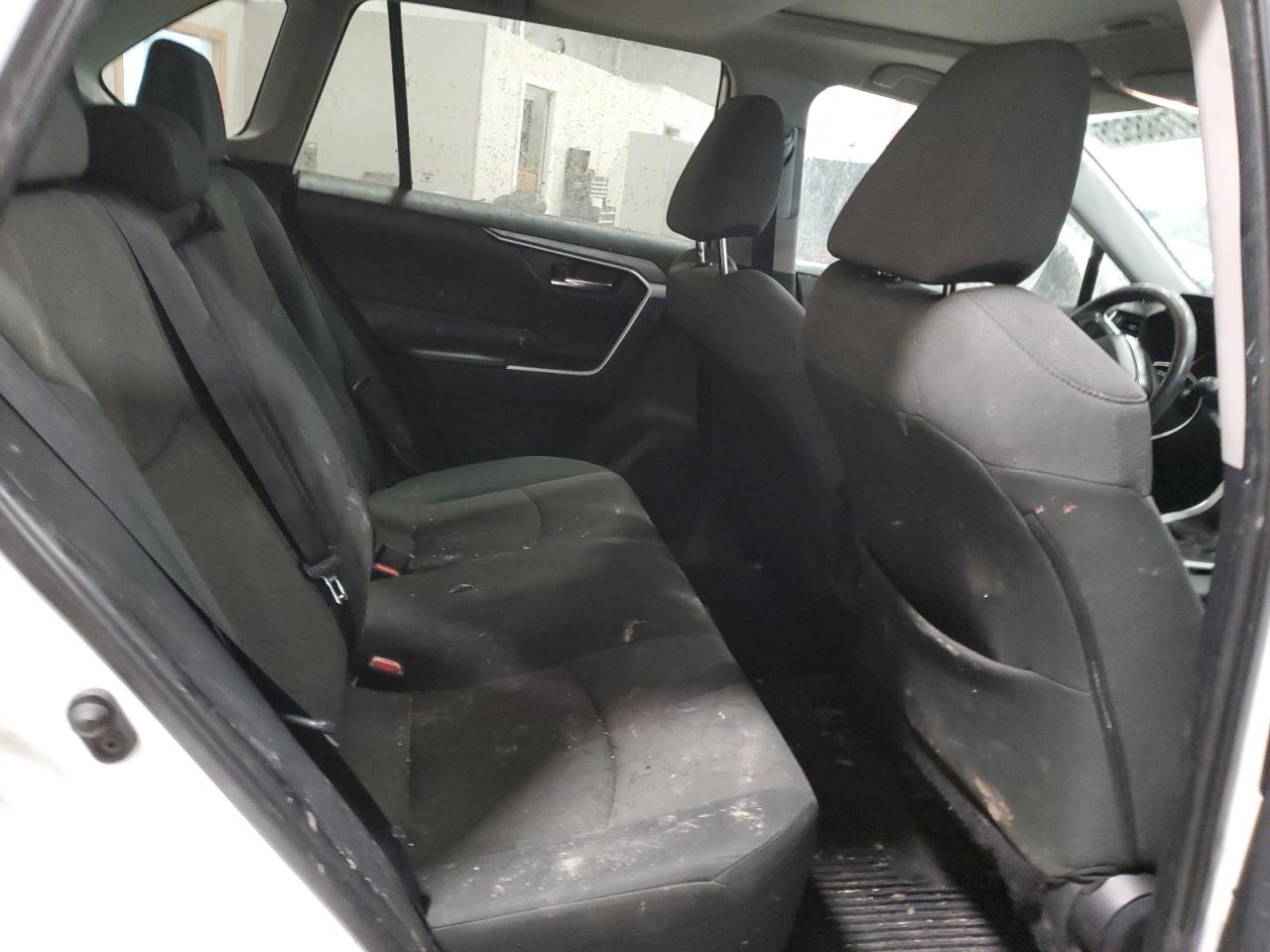 2020 Toyota RAV 4 - Image 11