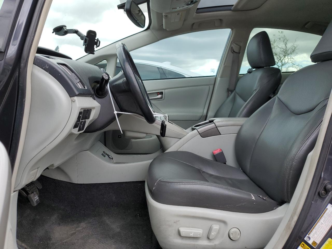 2012 Toyota Prius - Image 7