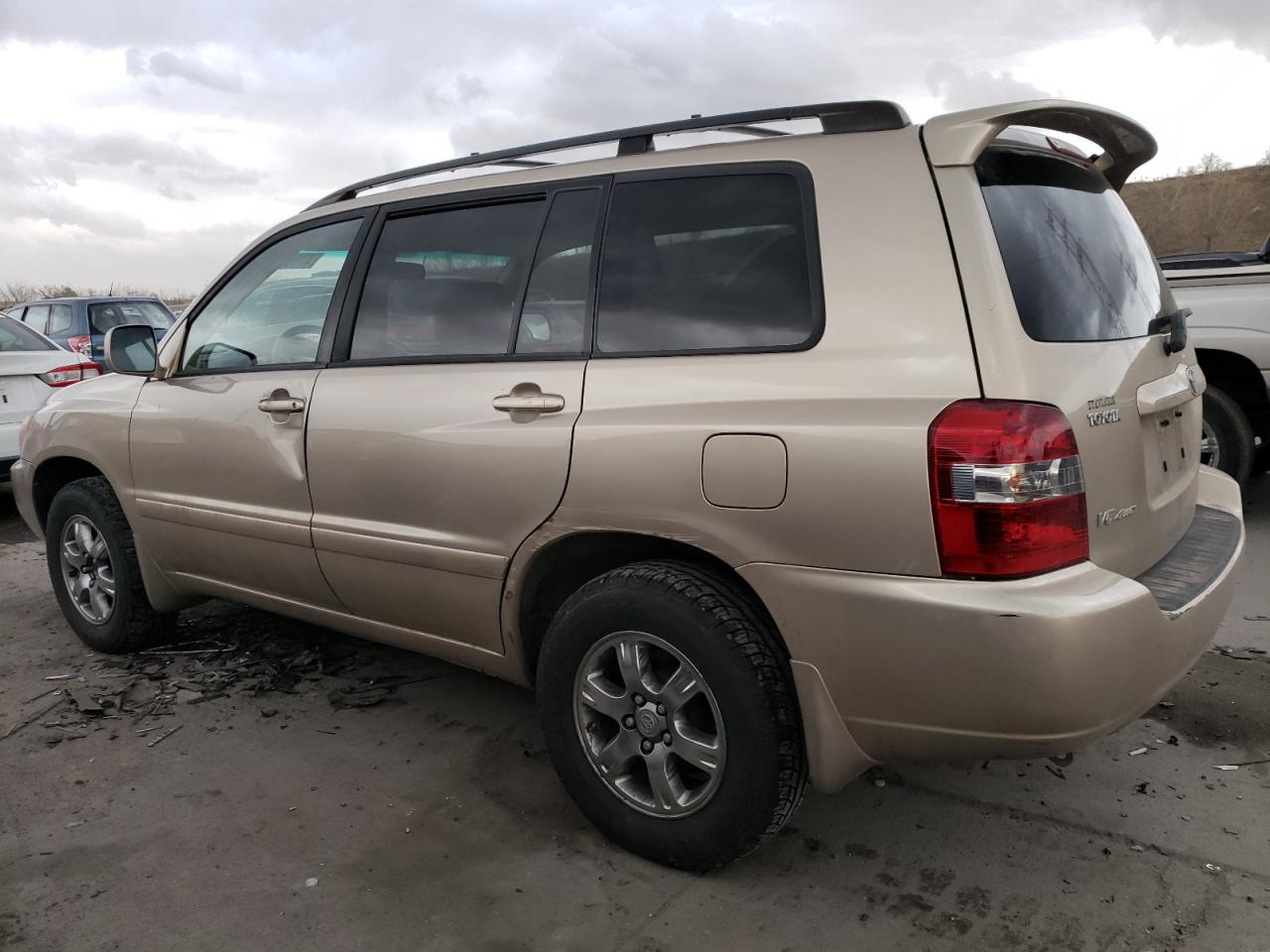 2005 Toyota Highlander - Image 2