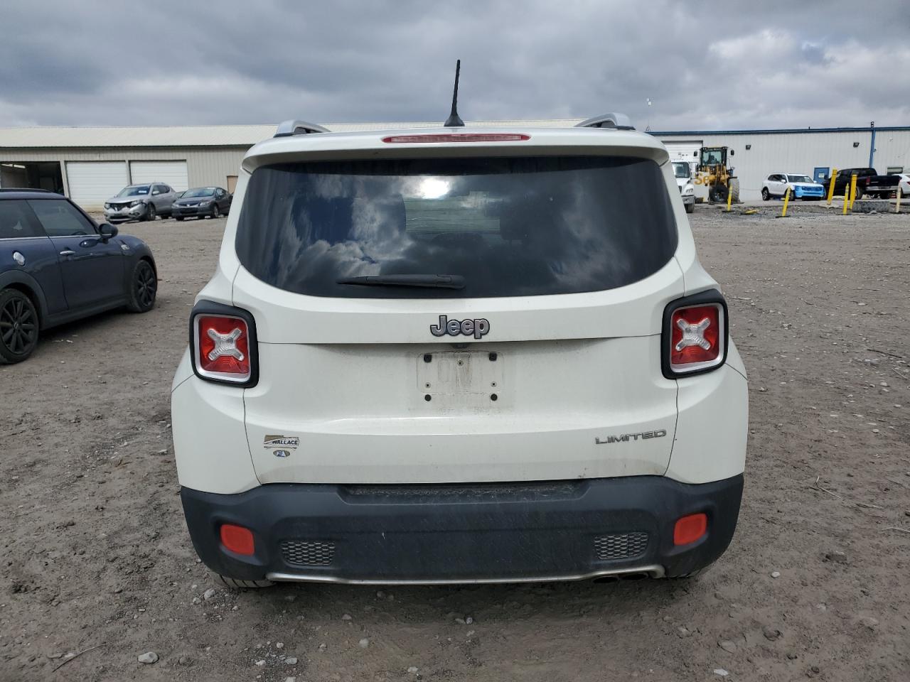 2016 Jeep Renegade - Image 6