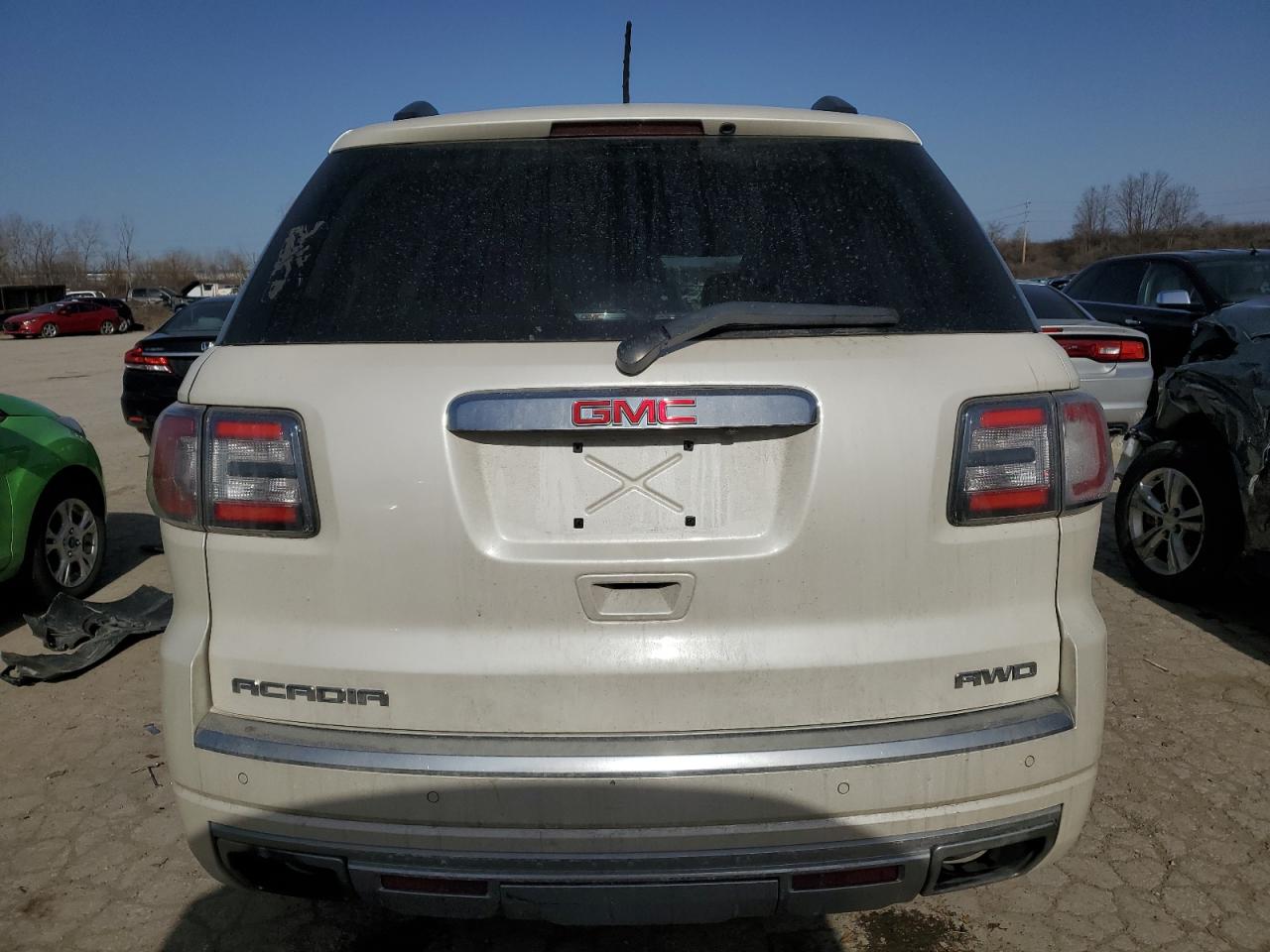 2013 GMC Acadia - Image 6
