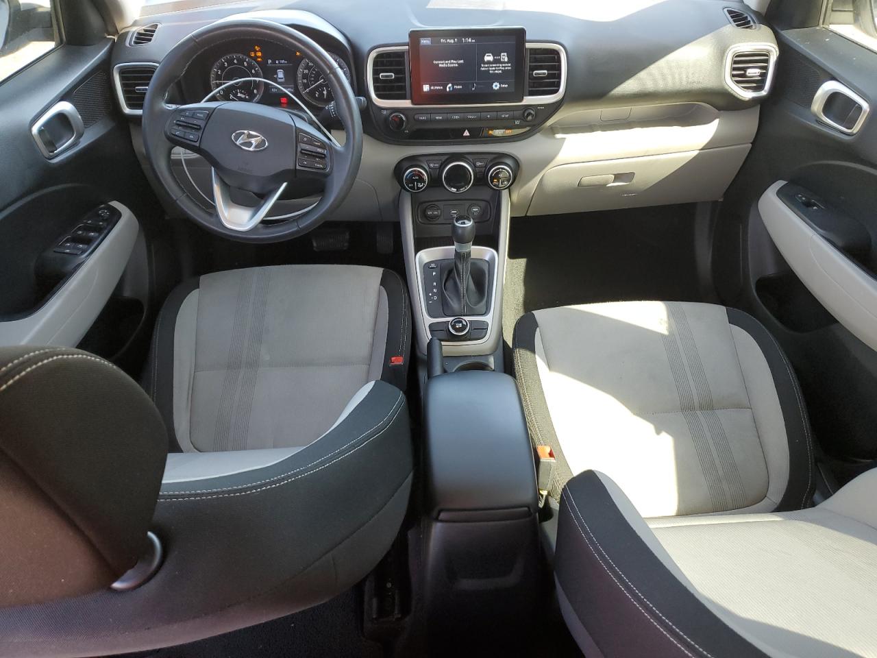 2021 Hyundai Venue - Image 8